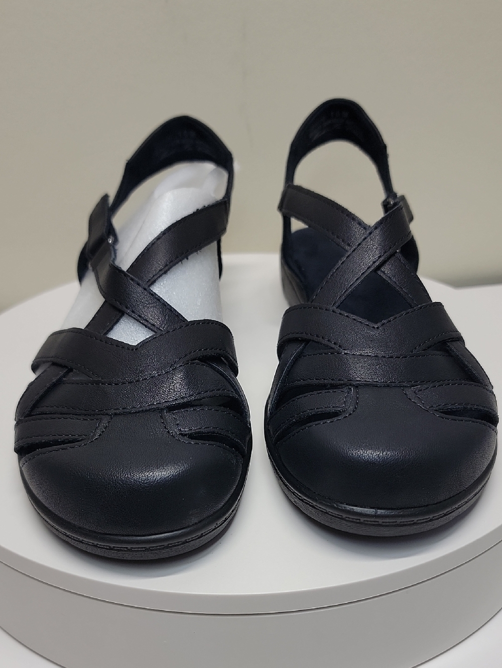 EASY STREET NEW IN BOX DARK NAVY SANDALS SIZE 10